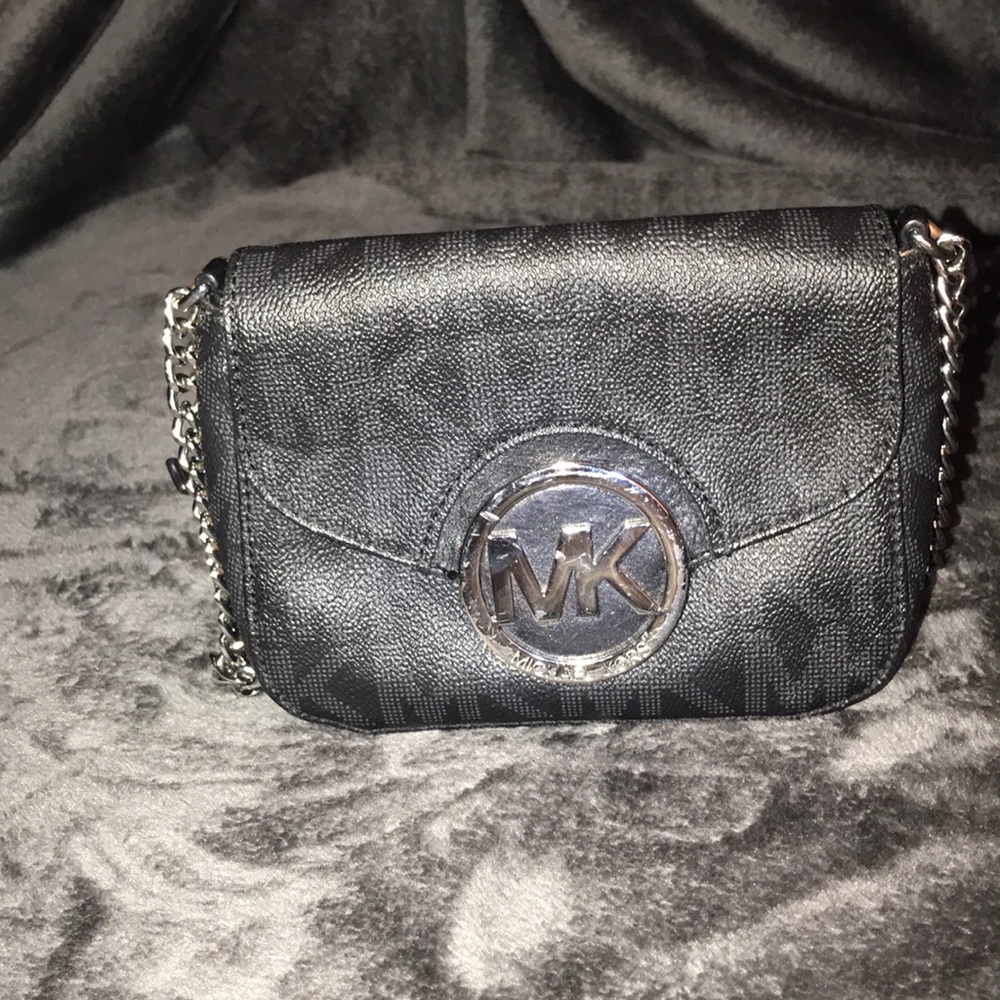 Small Michael Kors Black and Silver Crossbody